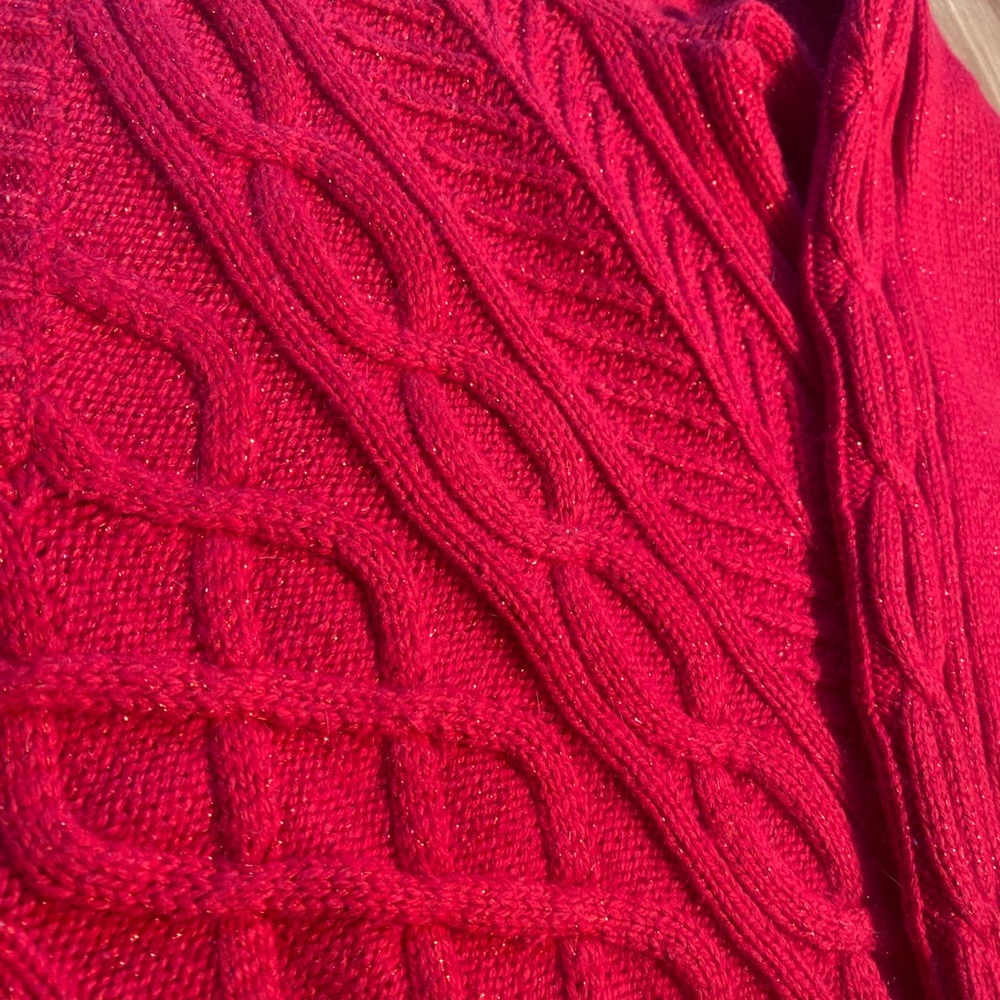 ST. JOHN’s BAY- Red Shimmer V Neck Cable Knit